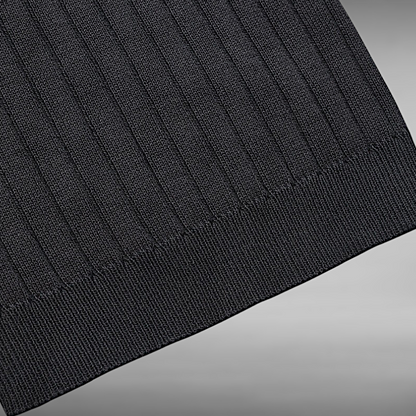 Thomas™ | Kjenn den subtile luksusen av en ribbestrikket polo